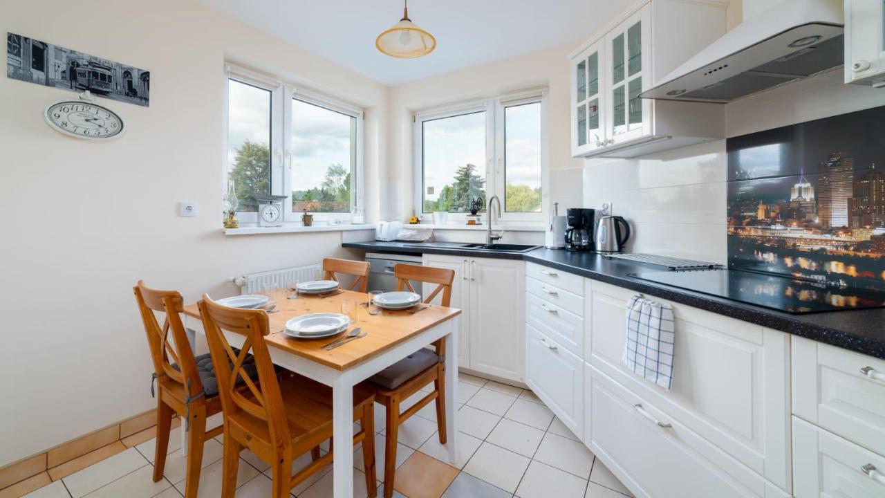 Apartamenty Everysky - Sobieszowska 28C Jelenia Gora Luaran gambar